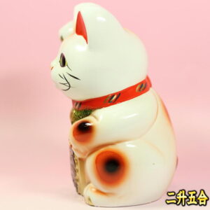 開運グッズ招き猫：左側面画像